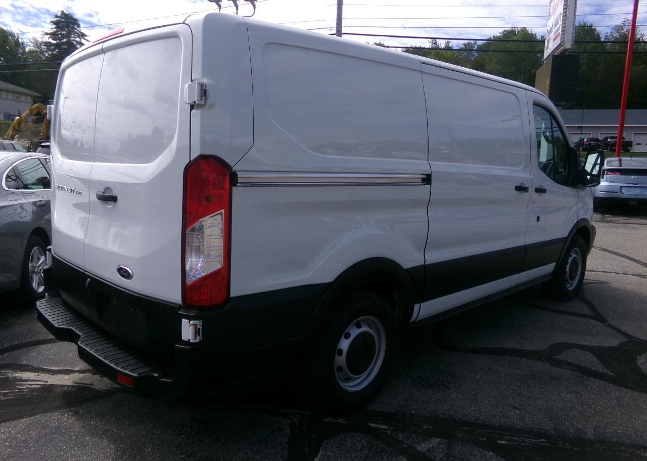 Used 2019 Ford Transit 150 130 Low Roof RWD image 7