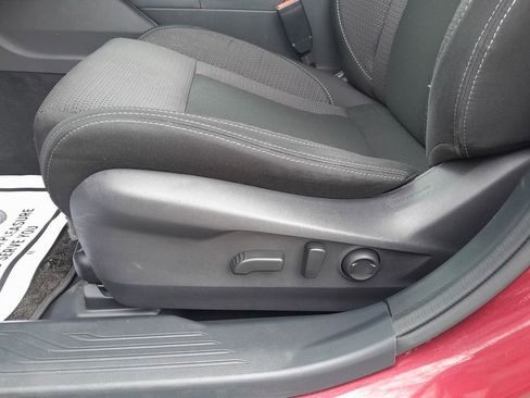 Used 2022 Subaru Outback Premium image 11