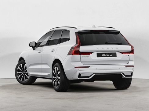 Certified 2024 Volvo XC60 B5 Plus w/ Protection Package Premier AWD/4WD image 5
