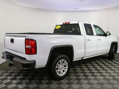 Used 2017 GMC Sierra 1500 SLE w/ SLE Value Package image 10