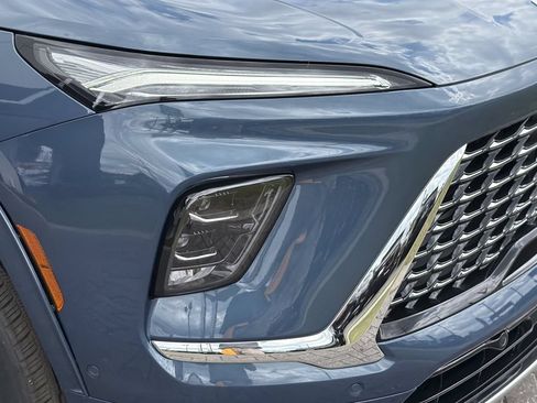 New 2026 Buick Enclave Avenir w/ Super Cruise Package FWD image 8