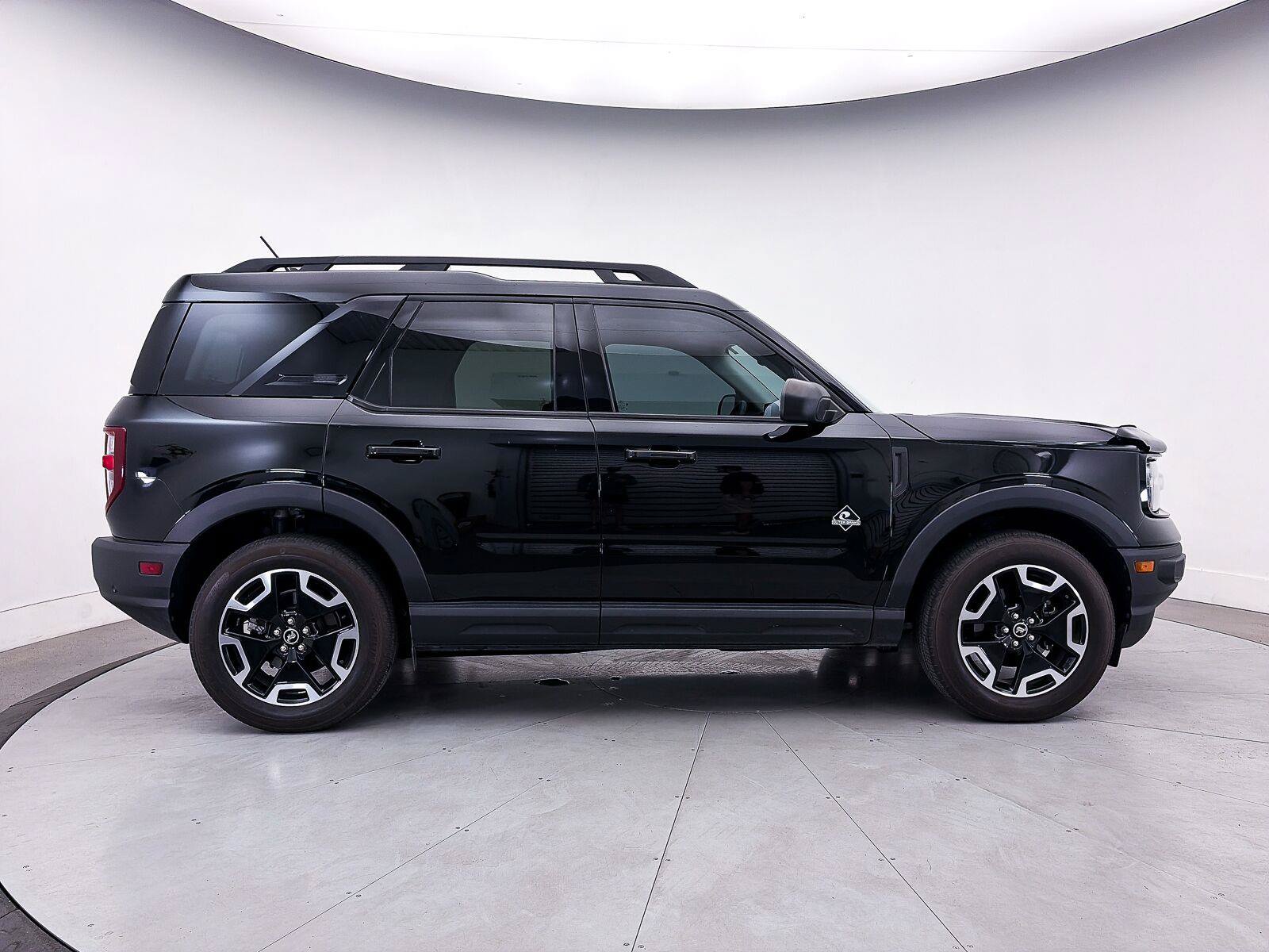 Used 2024 Ford Bronco Sport Outer Banks w/ Tech Package AWD/4WD image 41