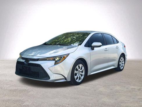 Used 2024 Toyota Camry XSE w/ Navigation Package FWD image 5