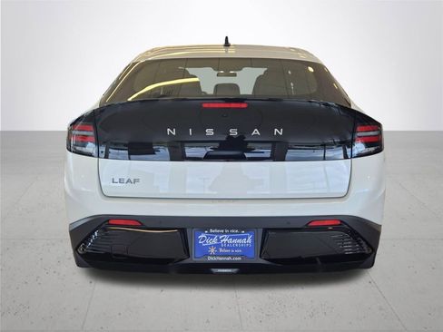 New 2026 Nissan Leaf SV+ w/ Illuminated Package image 8