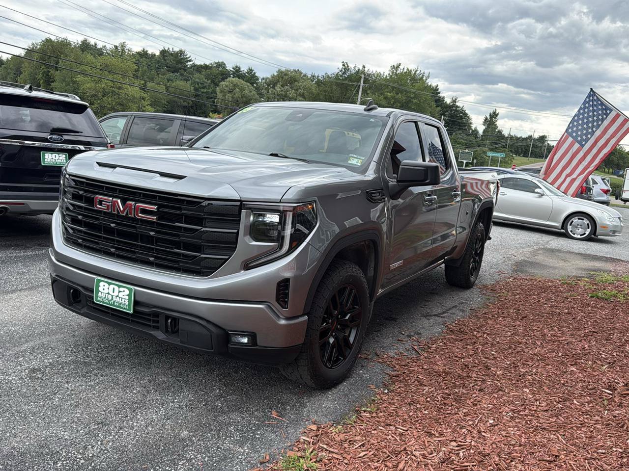 Used 2025 GMC Sierra 1500 Elevation AWD/4WD image 4