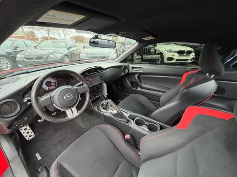 Used 2014 Scion FR-S image 21