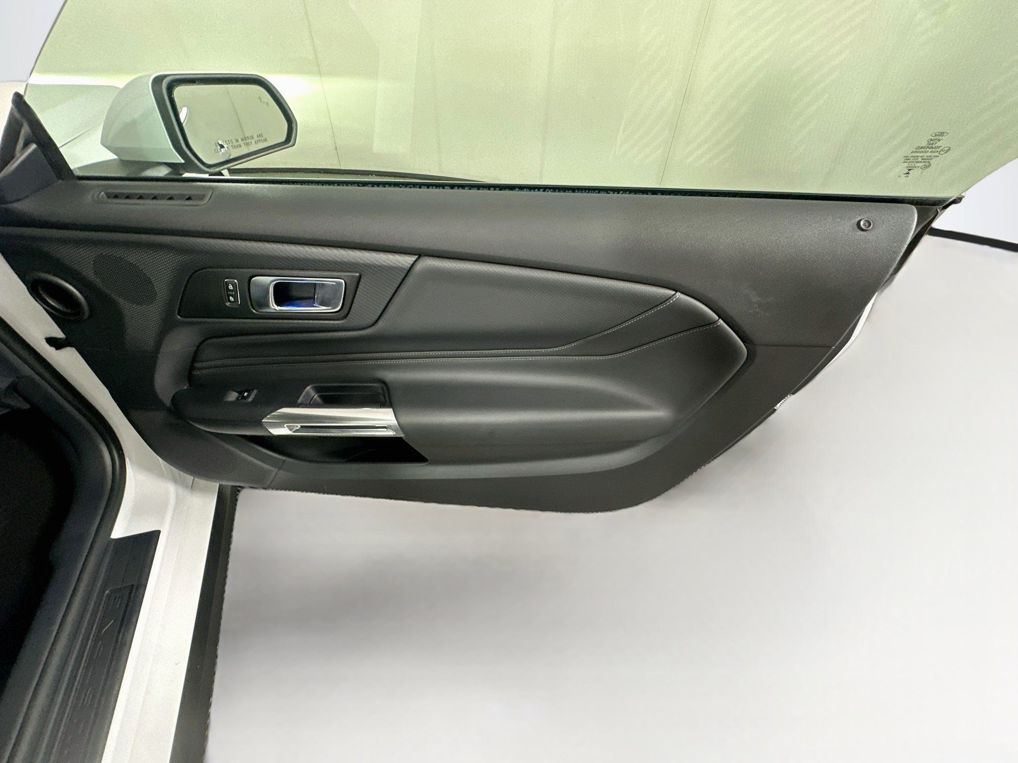 Used 2026 Ford Mustang Premium RWD image 28