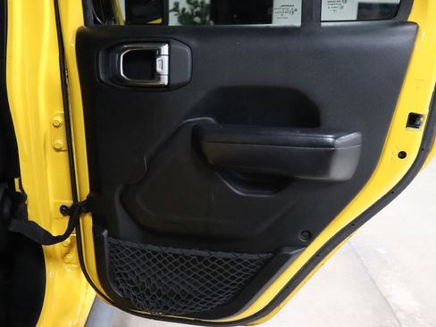 Used 2019 Jeep Wrangler Unlimited Sport S image 17