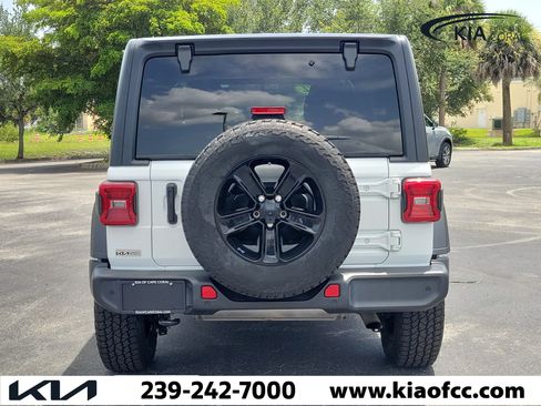 Used 2021 Jeep Wrangler Unlimited Sport AWD/4WD image 5
