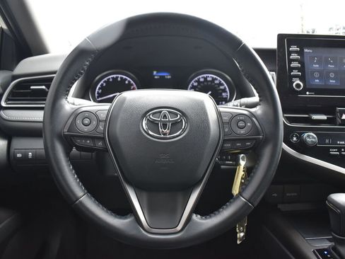 Certified 2023 Toyota Camry SE image 9