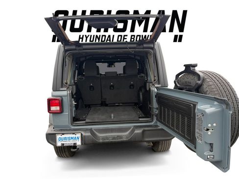 Used 2024 Jeep Wrangler Sport S image 25