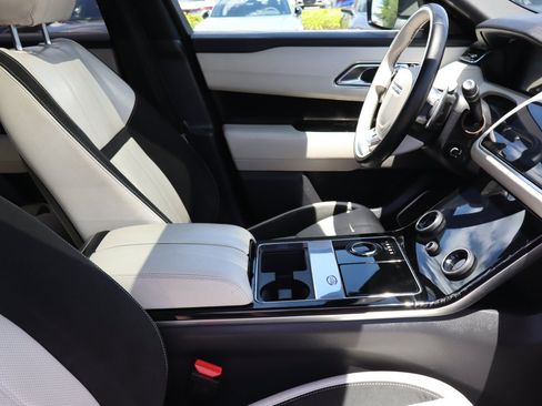 Used 2019 Land Rover Range Rover Velar R-Dynamic SE AWD/4WD image 14