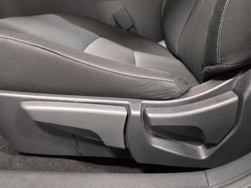 Used 2025 Nissan Sentra SV image 18