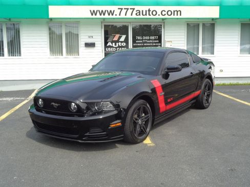 Used 2014 Ford Mustang GT image 6