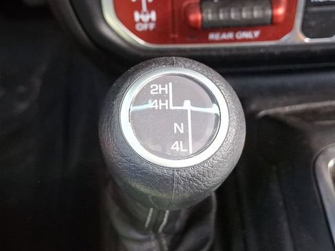 Used 2025 Jeep Wrangler Unlimited Sport AWD/4WD image 20