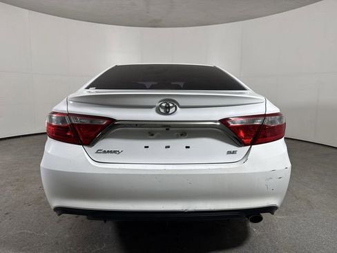 Used 2017 Toyota Camry SE image 31