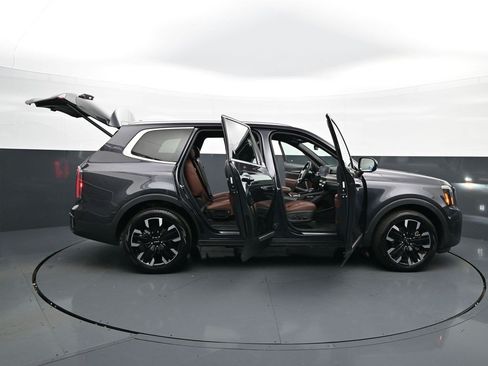Used 2025 Kia Telluride SX w/ SX Captain's Chair Package FWD image 34