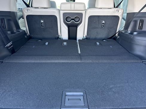 New 2026 Honda Pilot Touring image 17