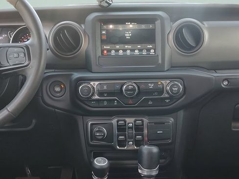 Used 2023 Jeep Wrangler Unlimited Sport AWD/4WD image 13