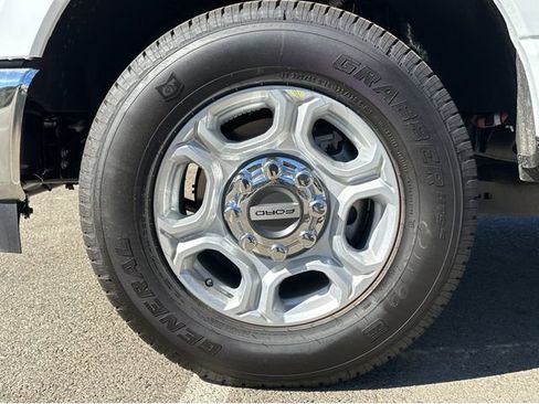 New 2026 Ford F250 XLT w/ F-250 >10K GVWR Package image 24