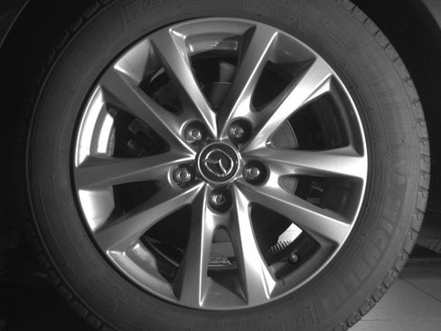 Used 2020 MAZDA MAZDA3 Sedan image 11