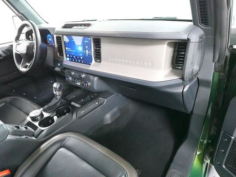 Certified 2025 Ford Bronco Outer Banks AWD/4WD image 33