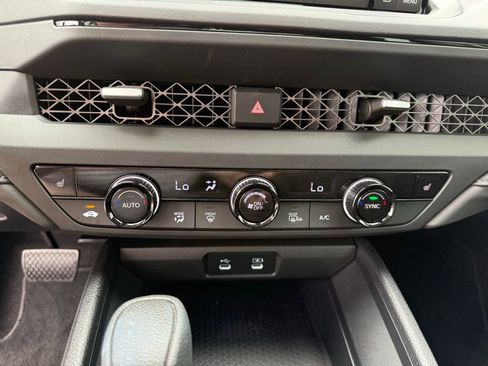 Used 2025 Honda Accord SE image 18