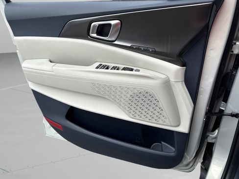 New 2026 Kia Carnival SX w/ SX Dark Edition Package FWD image 23