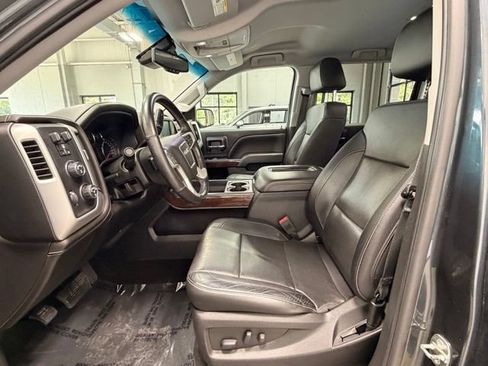 Used 2018 GMC Sierra 1500 SLT AWD/4WD image 32