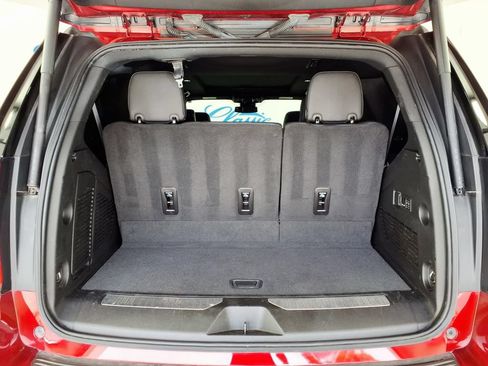Used 2024 Chevrolet Tahoe Premier RWD image 10