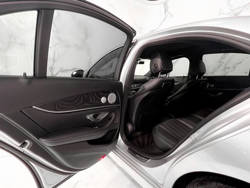 Used 2018 Mercedes-Benz E 300 image 10
