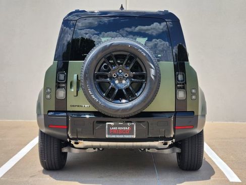 New 2026 Land Rover Defender 110 S AWD/4WD image 6