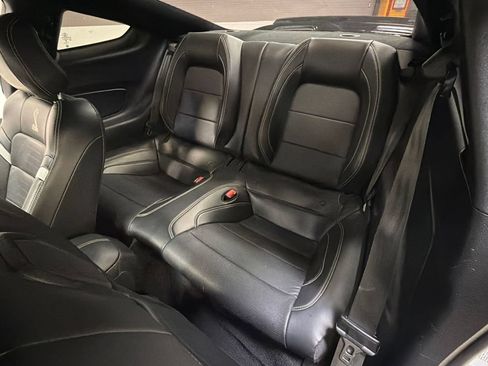 Used 2020 Ford Mustang Shelby GT500 w/ Technology Package RWD image 29