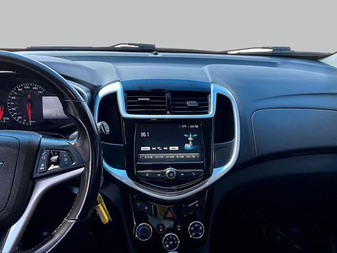Used 2017 Chevrolet Sonic LT FWD image 7