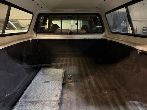 Used 2001 Ford F350 Lariat image 32