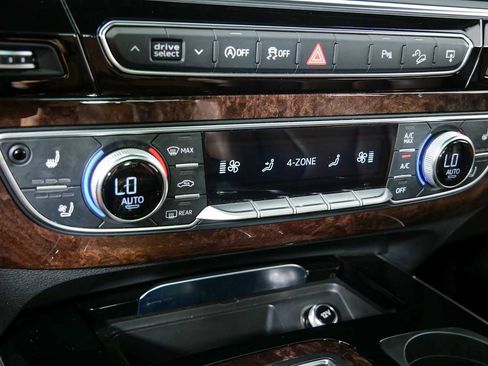 Used 2017 Audi Q7 3.0T Prestige AWD/4WD image 17