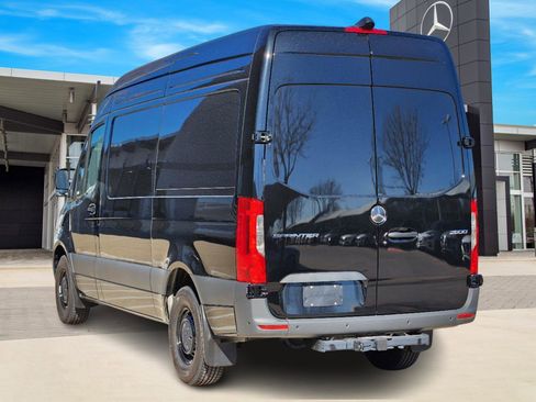 New 2024 Mercedes-Benz Sprinter 144 Cargo image 4