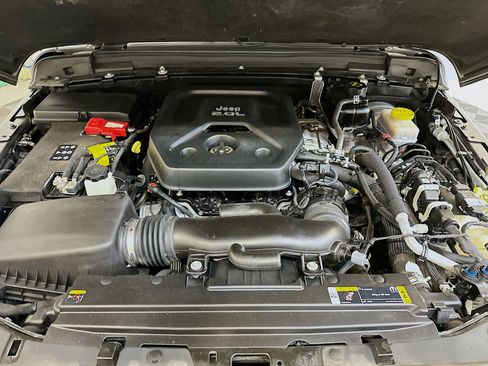 Used 2022 Jeep Wrangler Sport S image 34