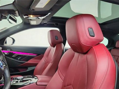 Used 2024 BMW i5 eDrive40i w/ Premium Package image 33