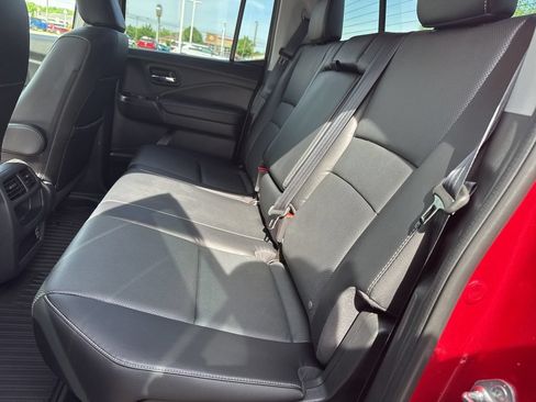 Used 2023 Honda Ridgeline RTL-E image 10