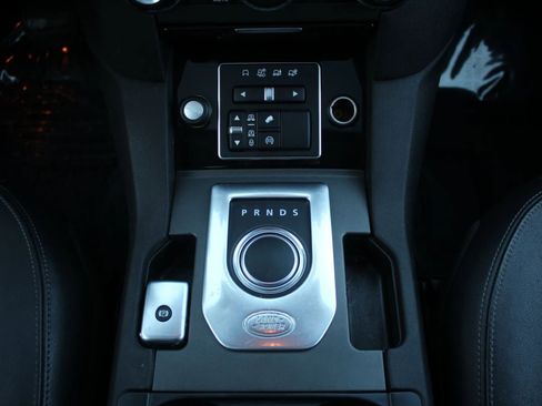 Used 2016 Land Rover LR4 HSE image 31