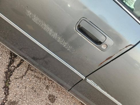Used 2000 Toyota Avalon XL w/ Option Pkg 3 FWD image 33
