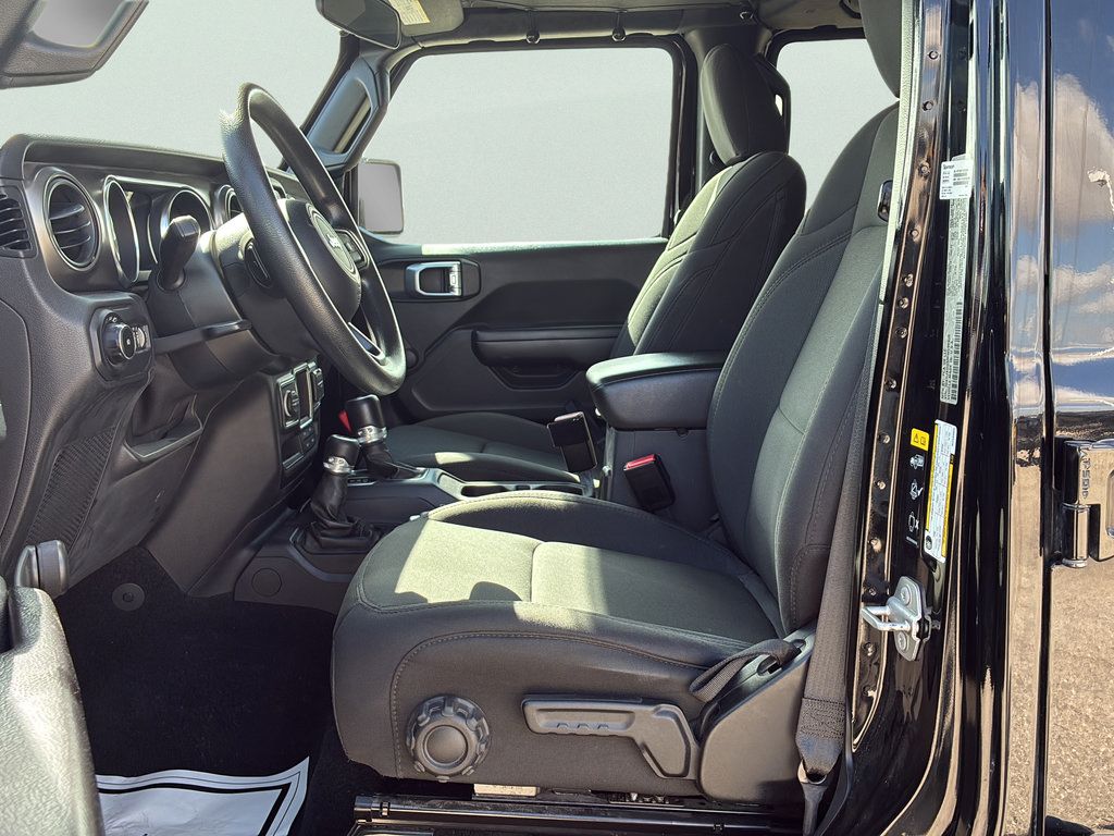 Used 2021 Jeep Wrangler Unlimited Sport AWD/4WD image 22