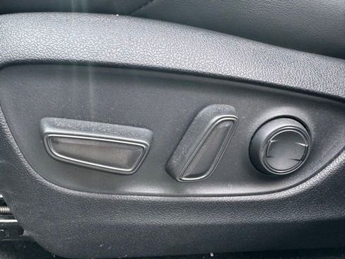 Used 2022 Toyota RAV4 XSE w/ XSE Grade Weather Package AWD/4WD image 16