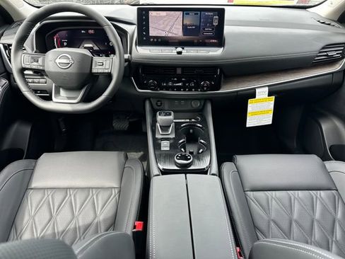 New 2026 Nissan Rogue Platinum w/ Platinum Premium Package AWD/4WD image 18