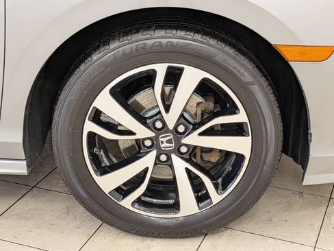 Used 2018 Honda Odyssey Elite image 12