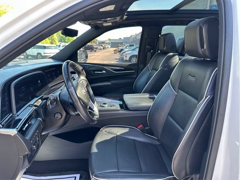 Certified 2023 Cadillac Escalade Sport AWD/4WD image 9
