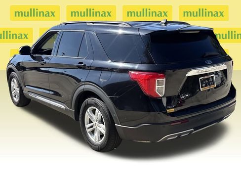 Certified 2023 Ford Explorer XLT w/ Equipment Group 202A image 9