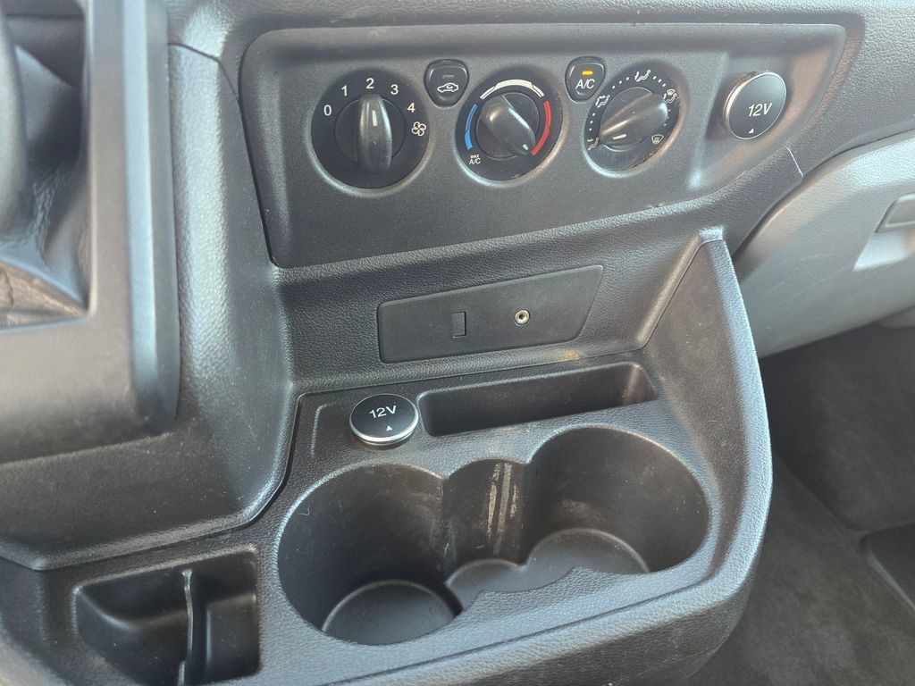 Used 2015 Ford Transit 350 XLT RWD image 21