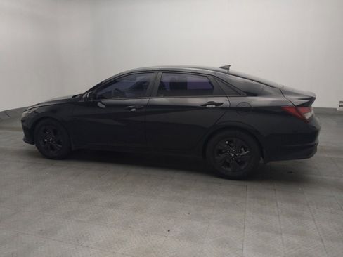 Used 2022 Hyundai Elantra SEL w/ Convenience Package FWD image 3